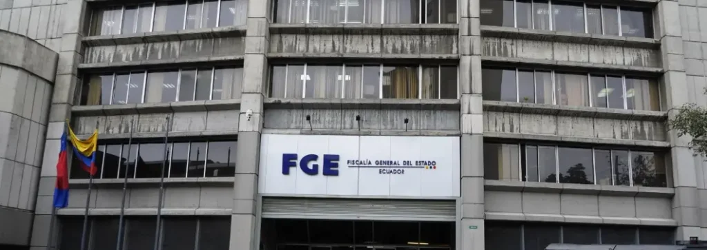 Informe de la Veeduría Internacional Transparencia Académica sobre trabajos académicos de la Fiscal General Diana Salazar